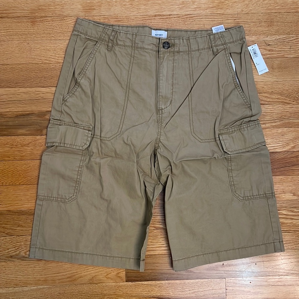 Old Navy 18 Husky Cargo Shorts NWT